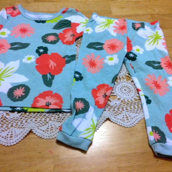 Carter's Just One You, 9-month-old, four piece set NWT - Picture 9 of 9